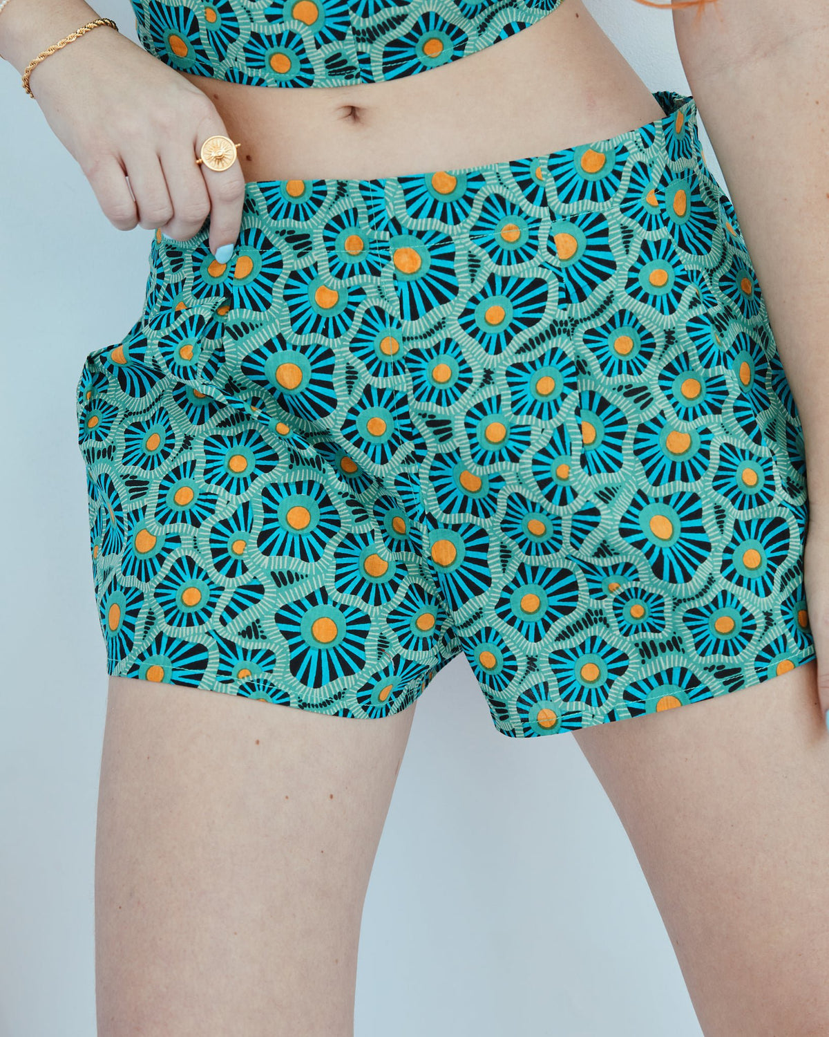 Roelia Short