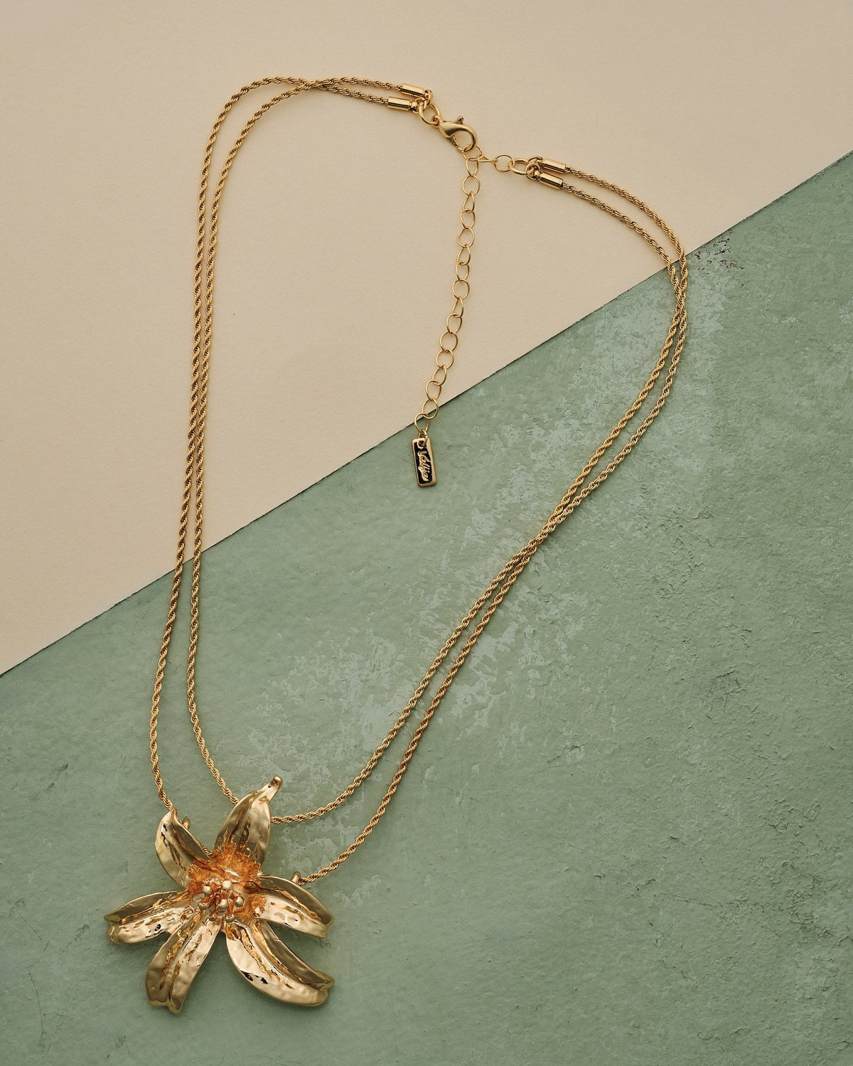 16K Plated Ivye Necklace