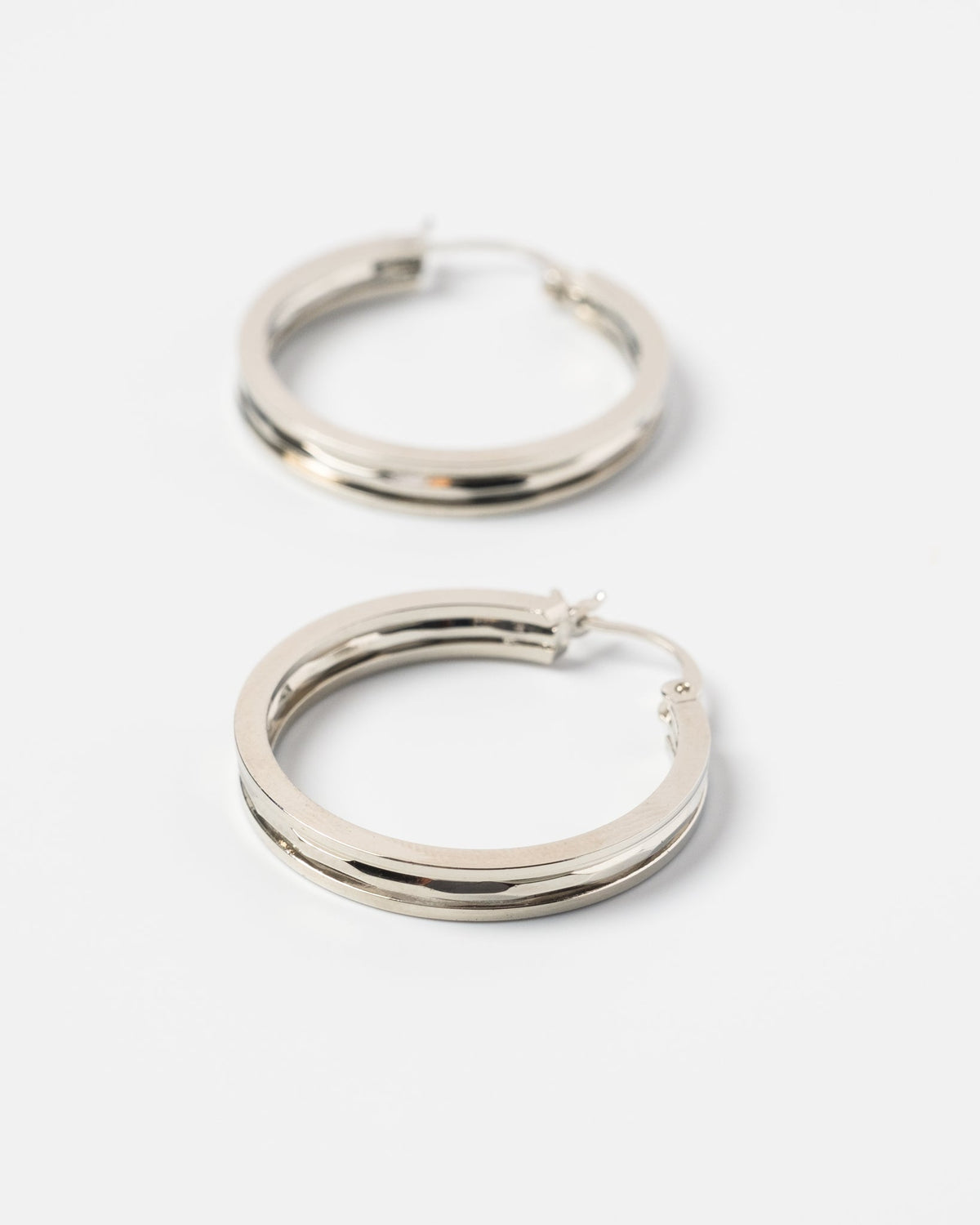 16K Plated Elliott Hoops