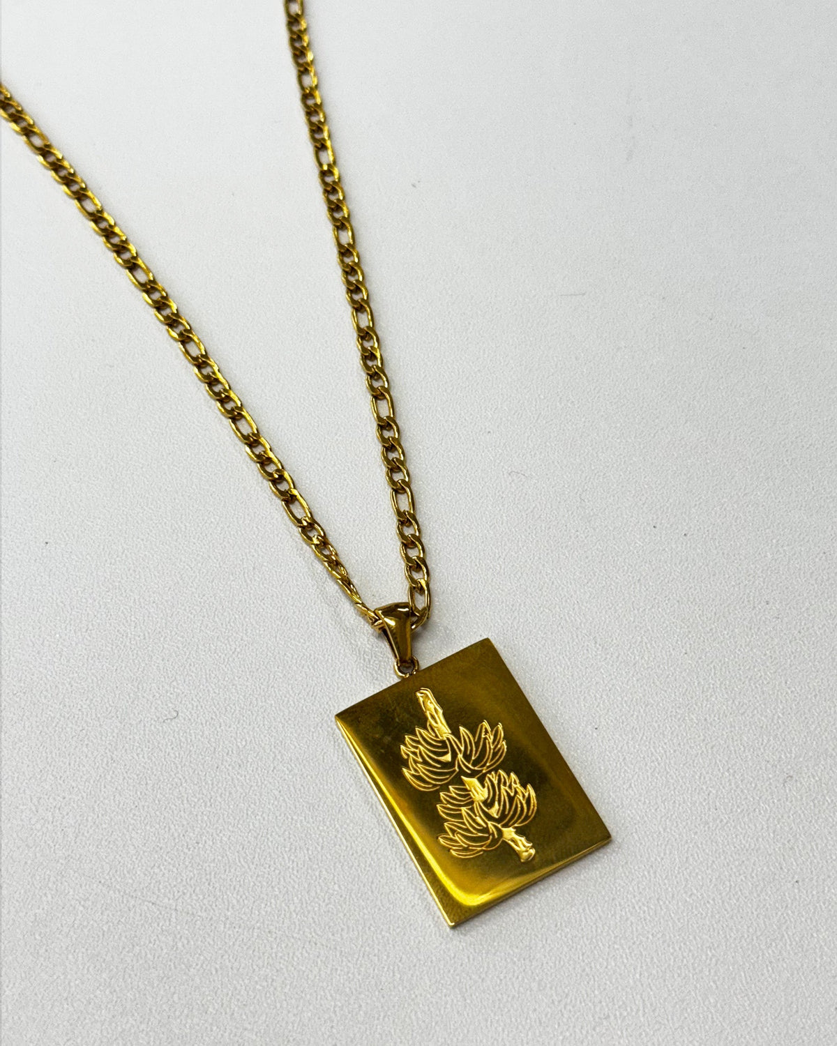18K Plated Racimo Necklace