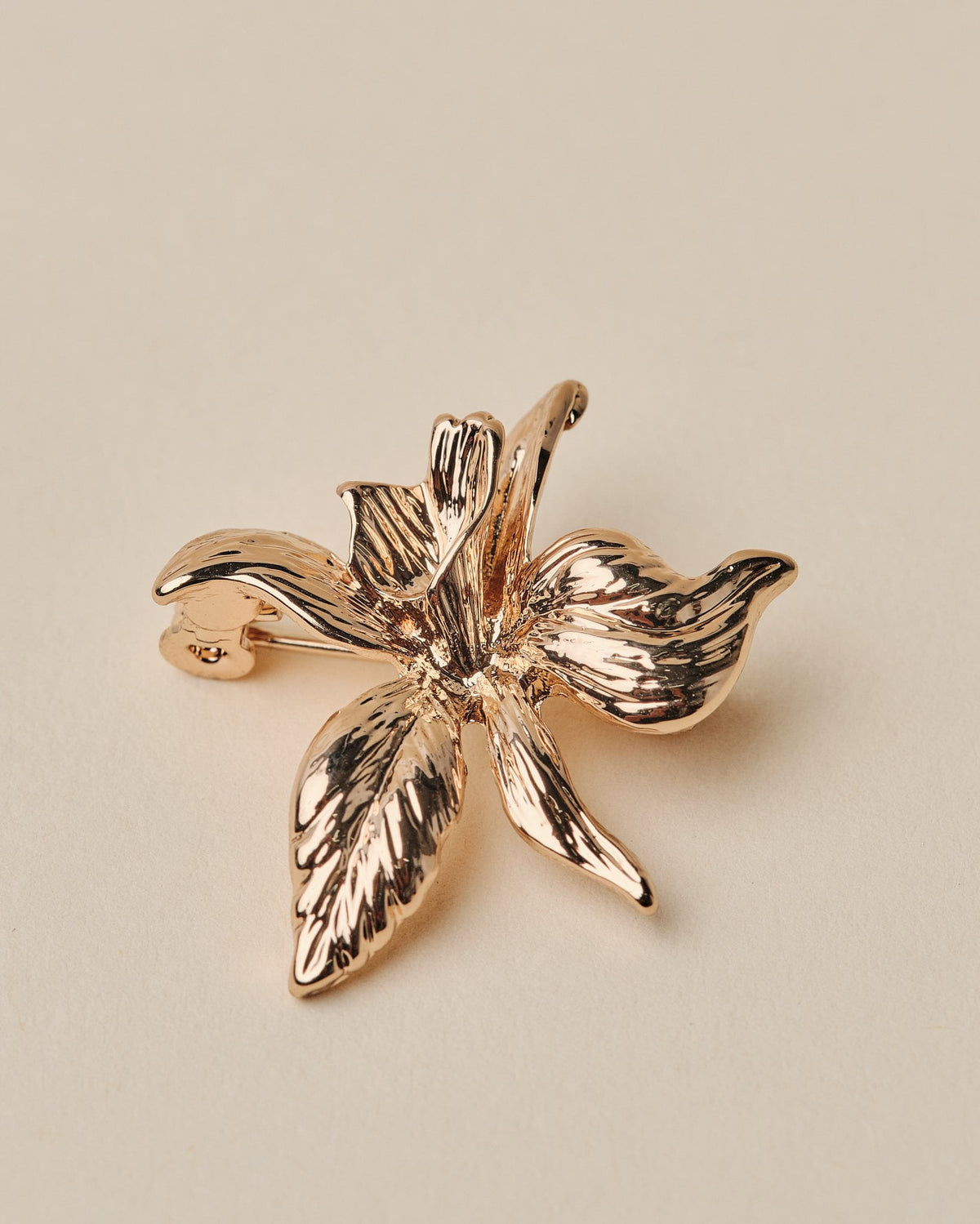 16K Plated Flora Brooch