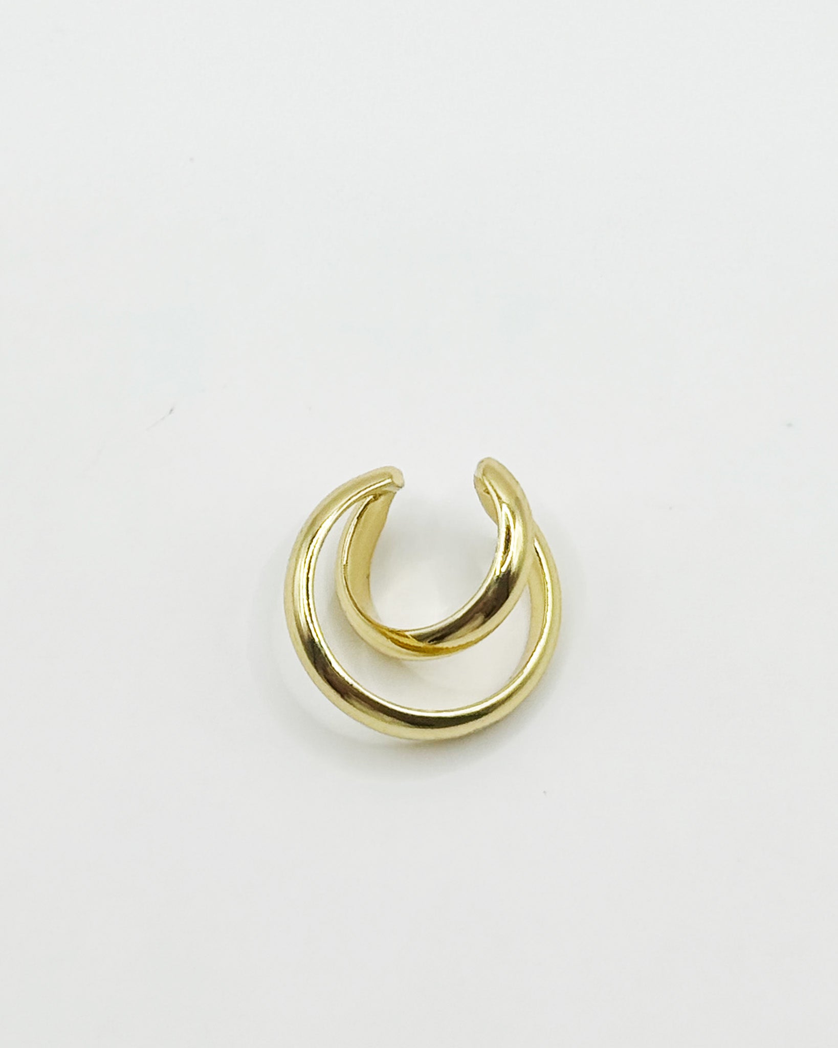 16K Plated Criss Earcuff