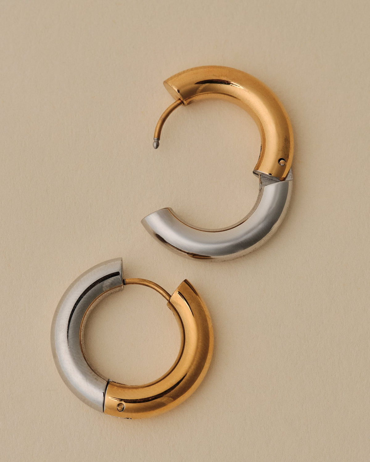 18K Plated Strela Hoops