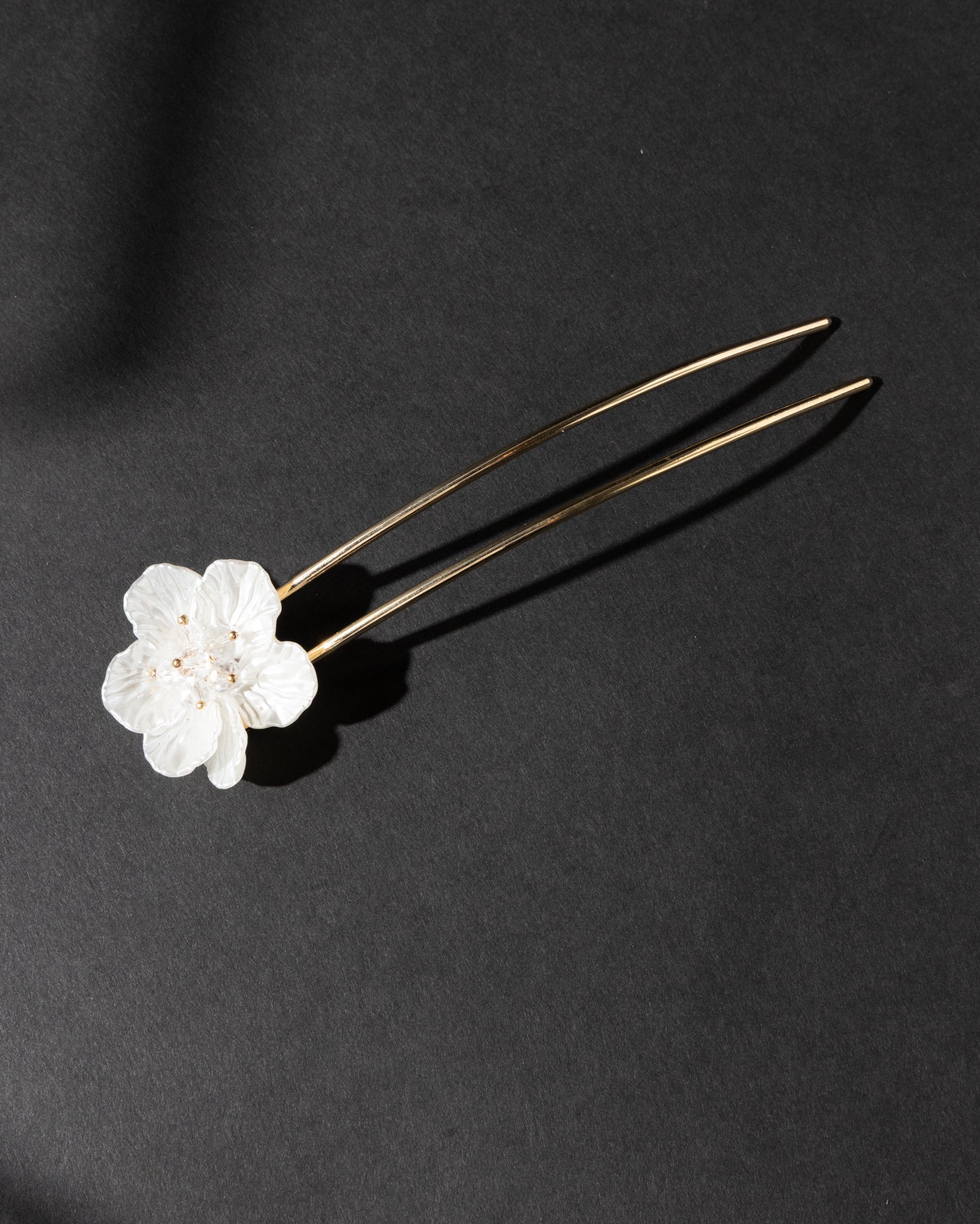 White Flower Hair Pin