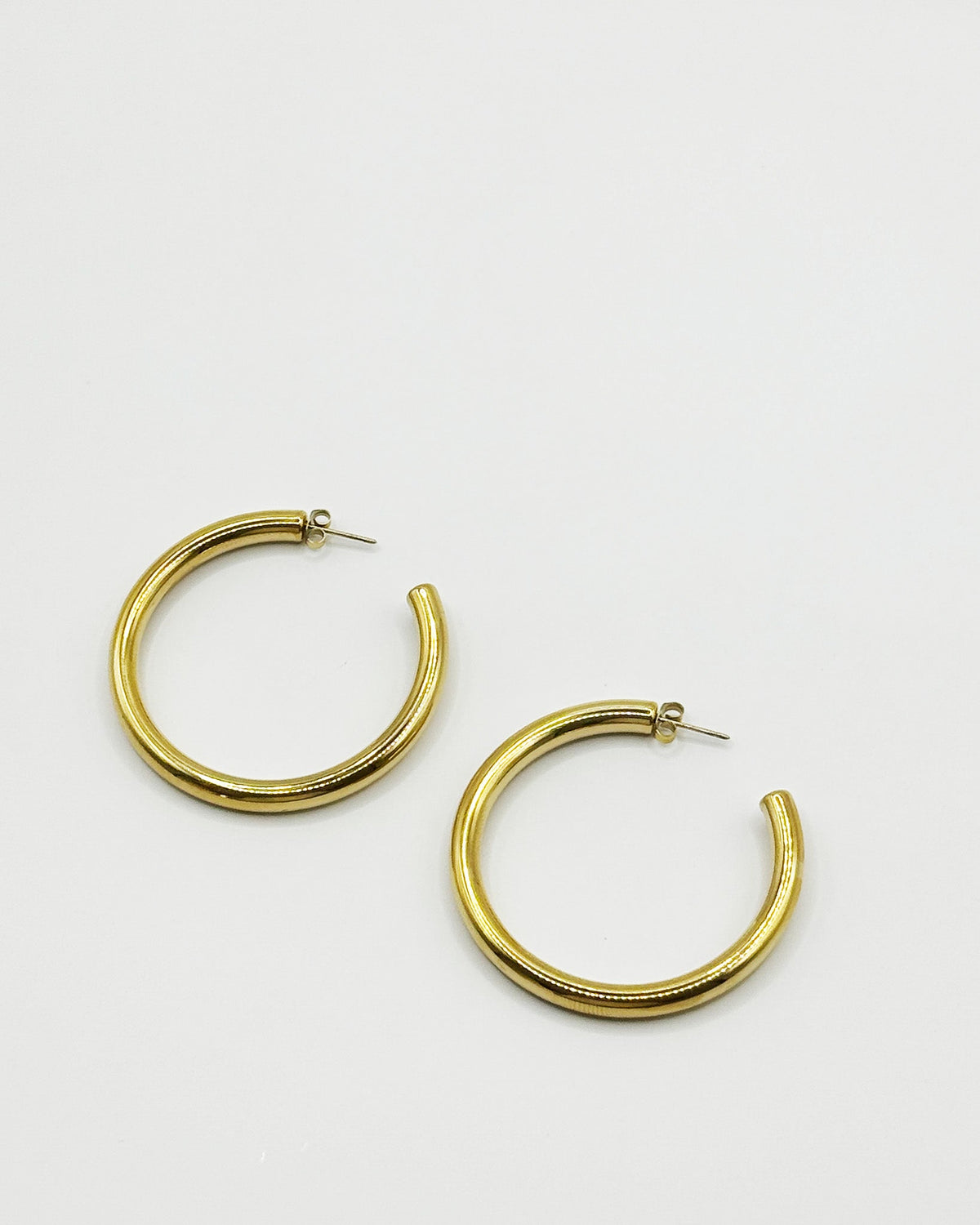 16K Plated Traveled Hoops
