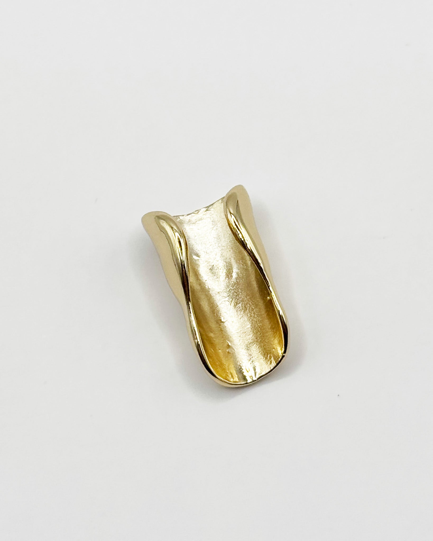 16K Plated Invy Earcuff