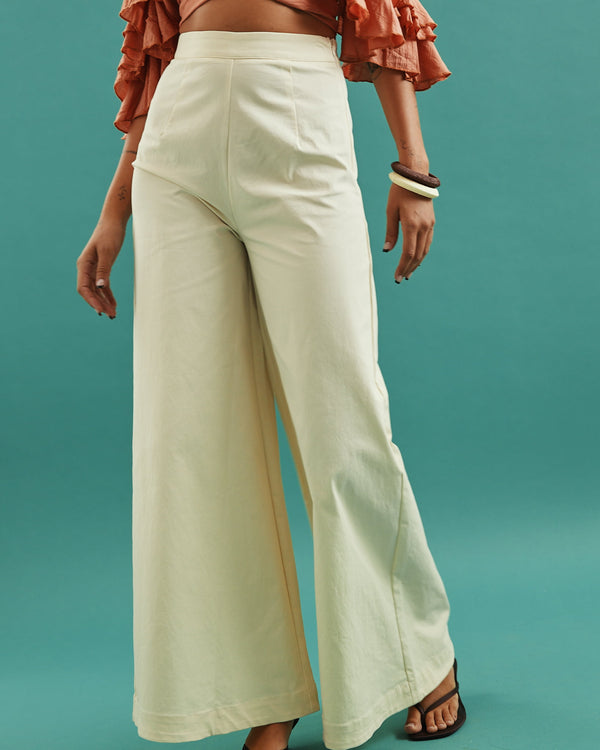 Nuris Pant