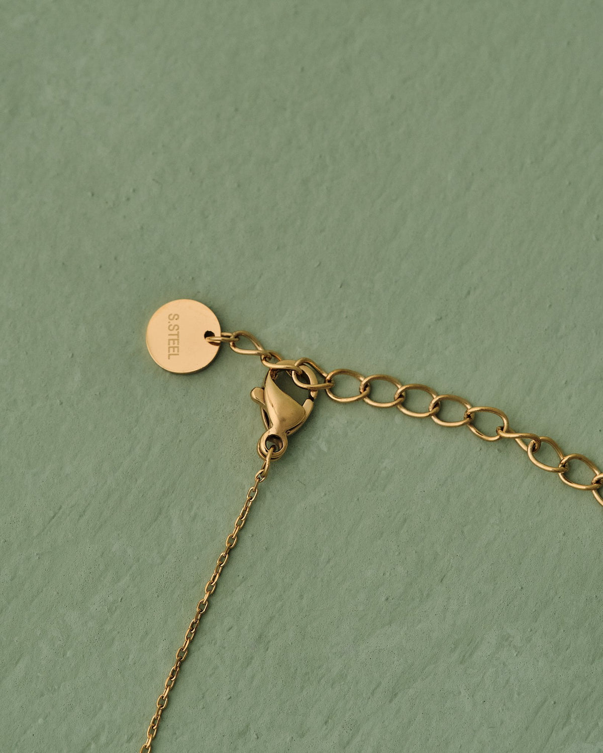 18K Plated Lunne Necklace