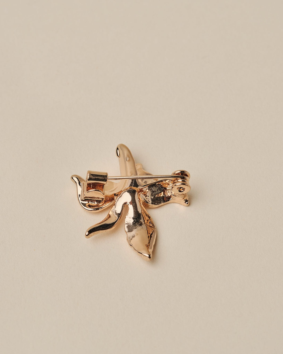 16K Plated Flora Brooch