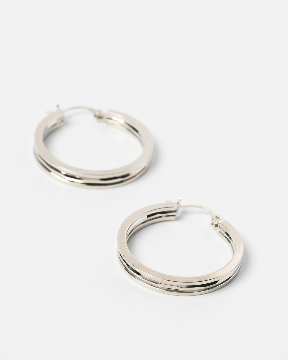 16K Plated Elliott Hoops