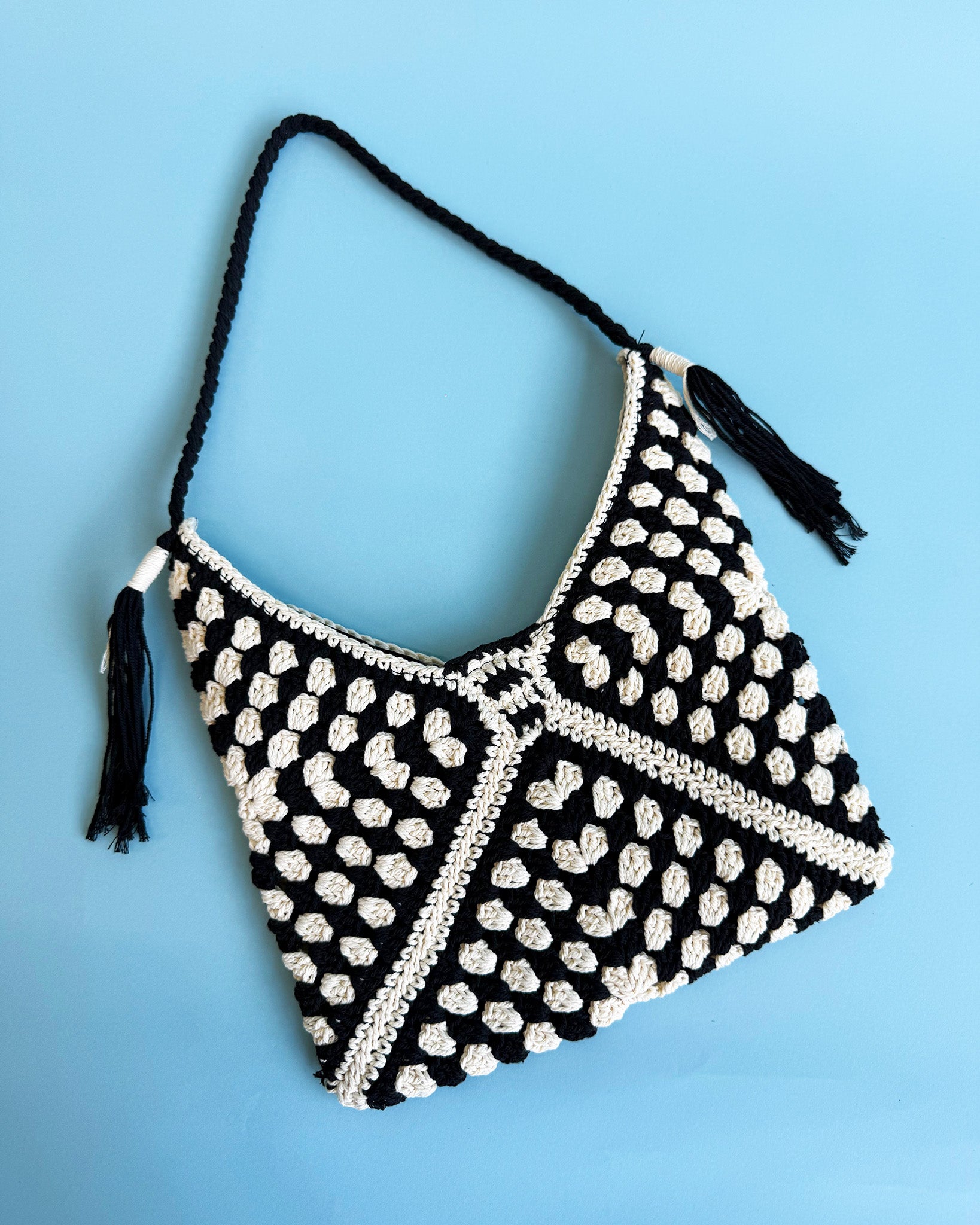 Crochet Contrast Purse