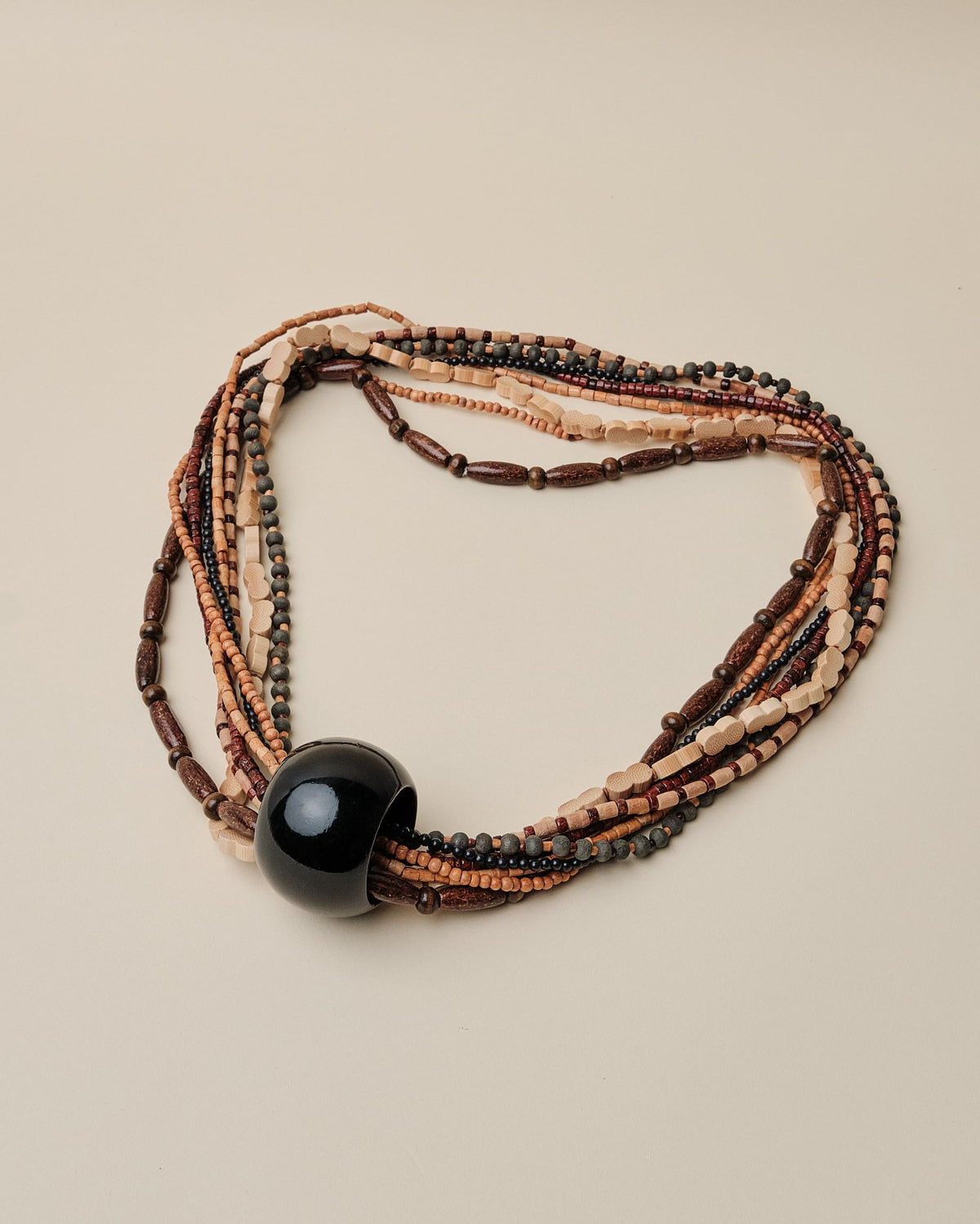 Trait Necklace