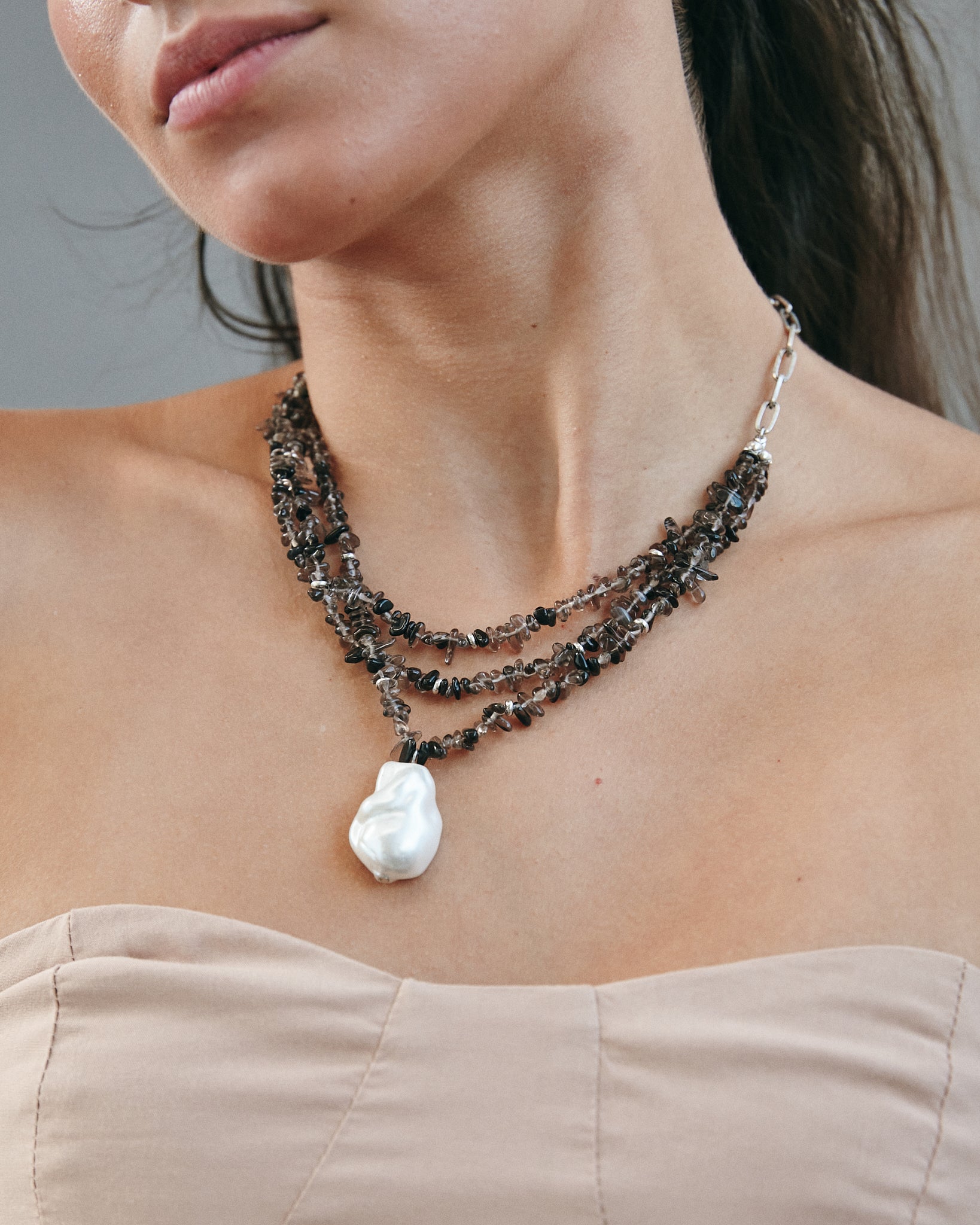 Blacky Pearl Stone Necklace