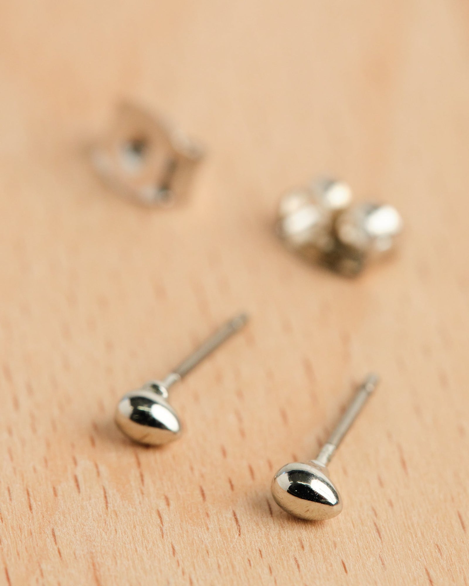 Seed Stud Earrings