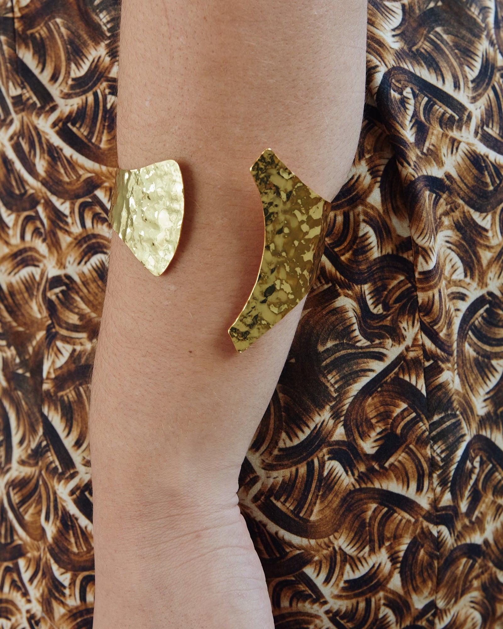 16K Plated Special Armcuff