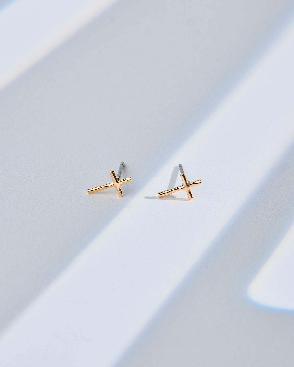 18K Plated Cruz Posts