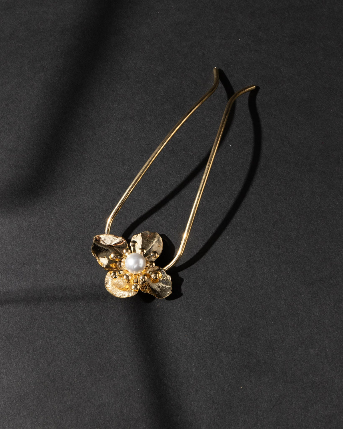 Perla Flower Hair Pin