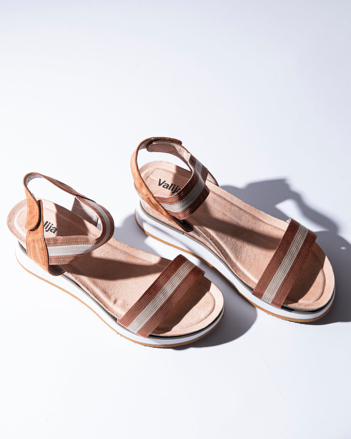 Cheng Sandal