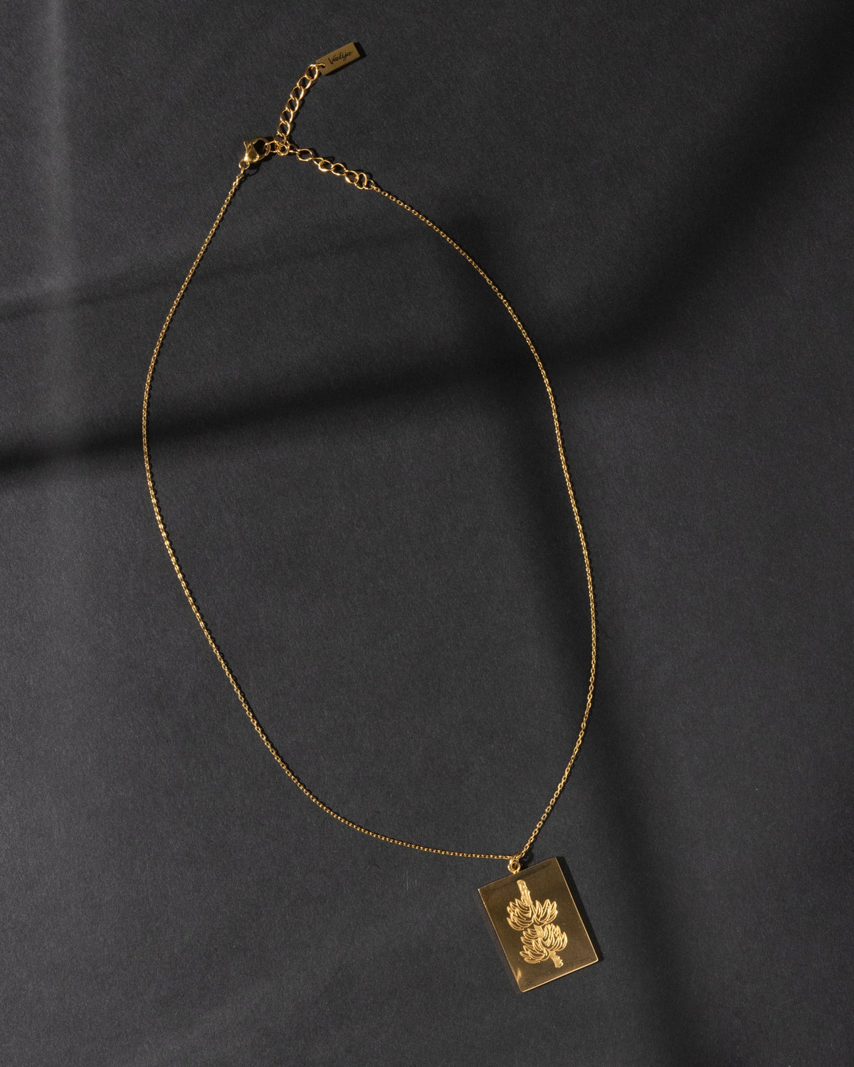 18K Plated Racimo Necklace