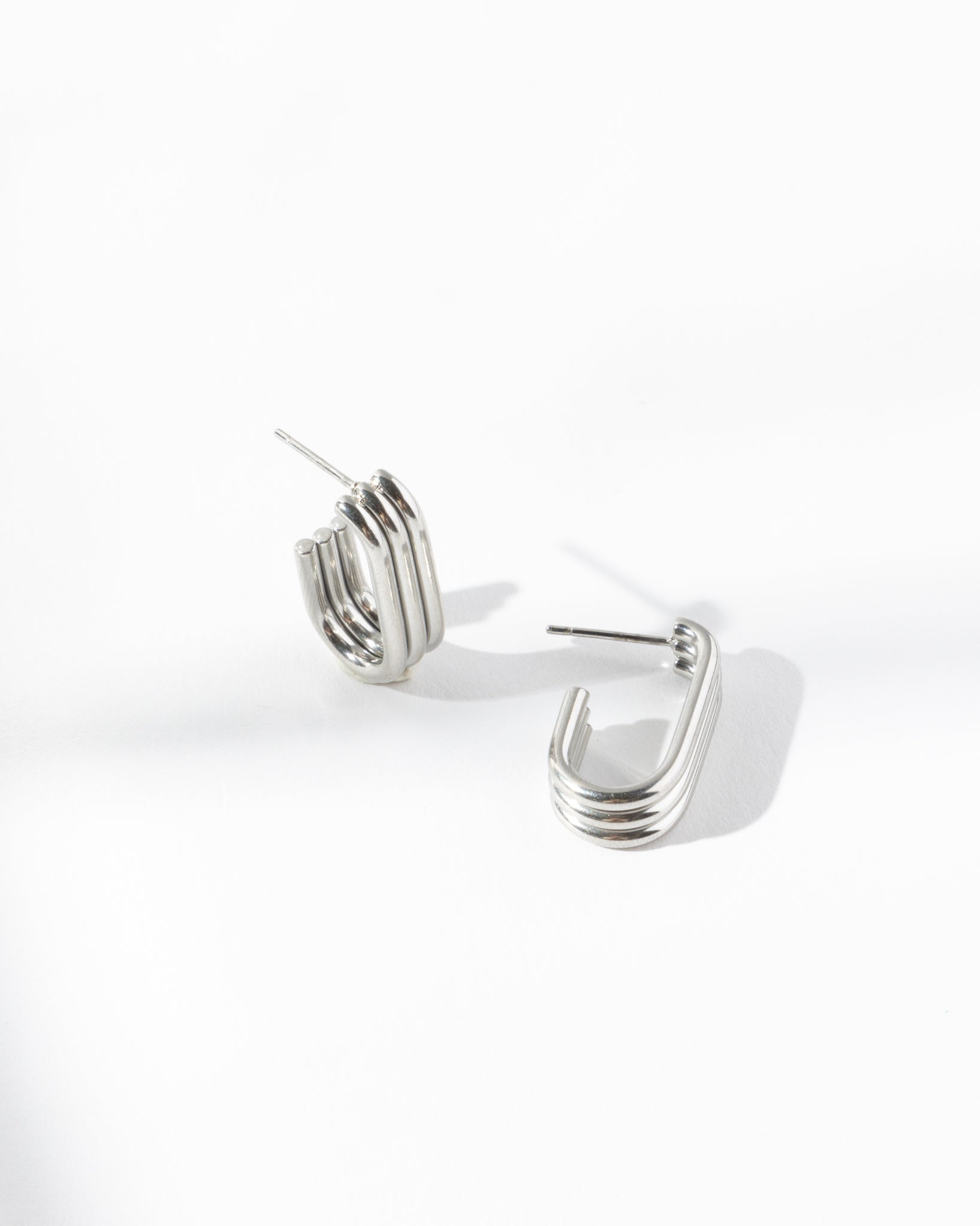 Oval Simple Hoops