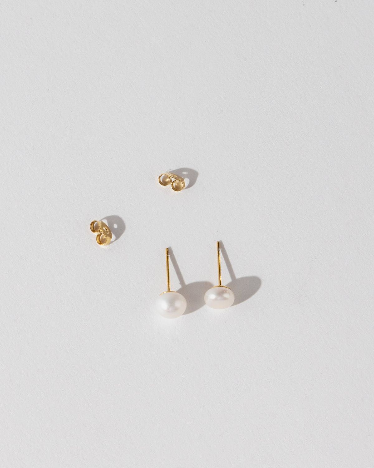 Freash Pearl Post Earrings