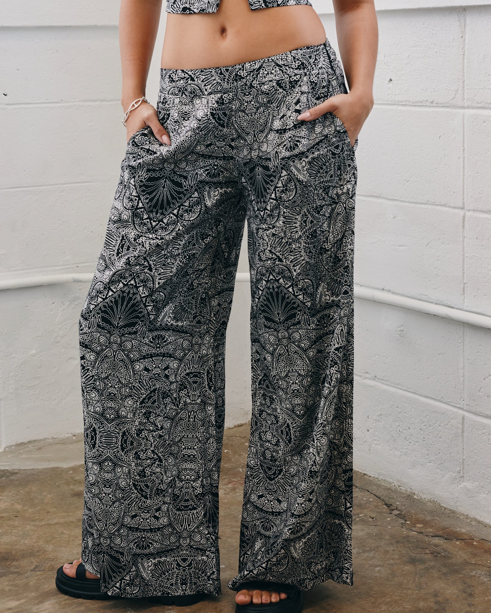 Low Heartlines Pant