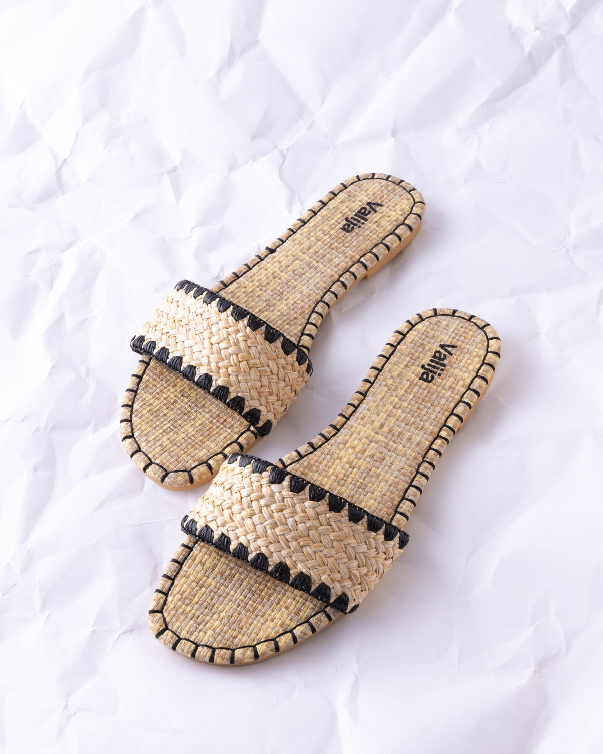Oriana Sandal