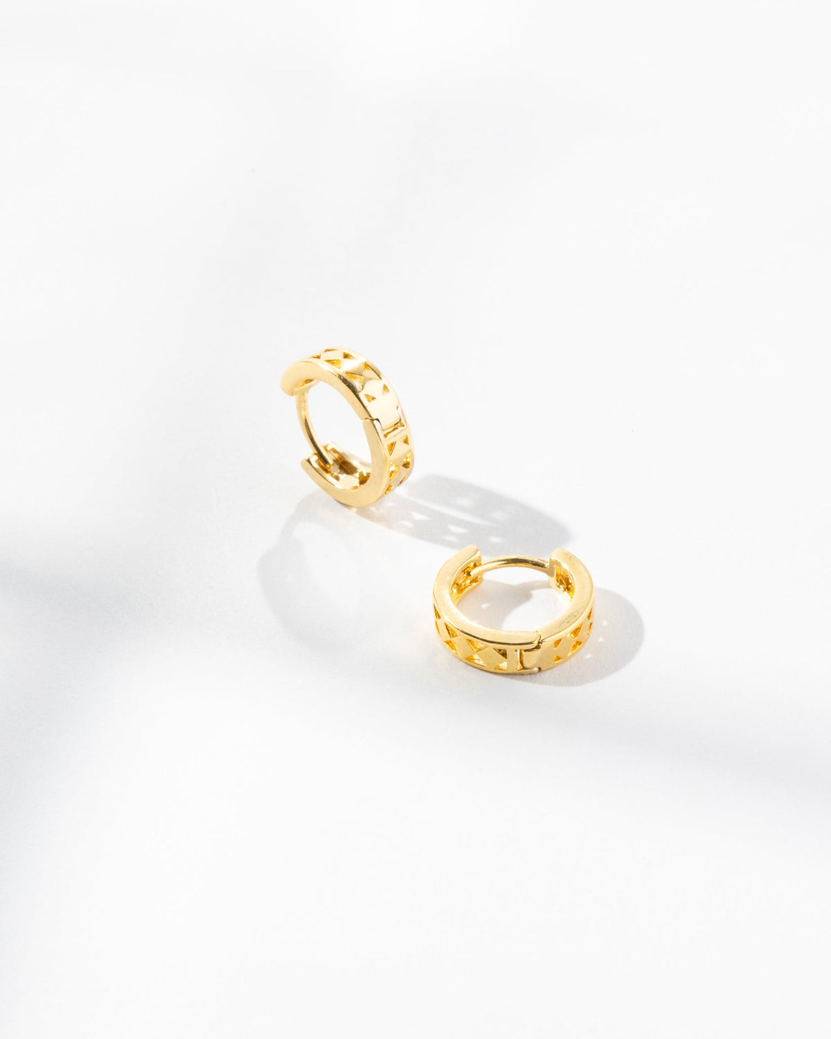 16K Plated Triangle Cut Outs Hoop