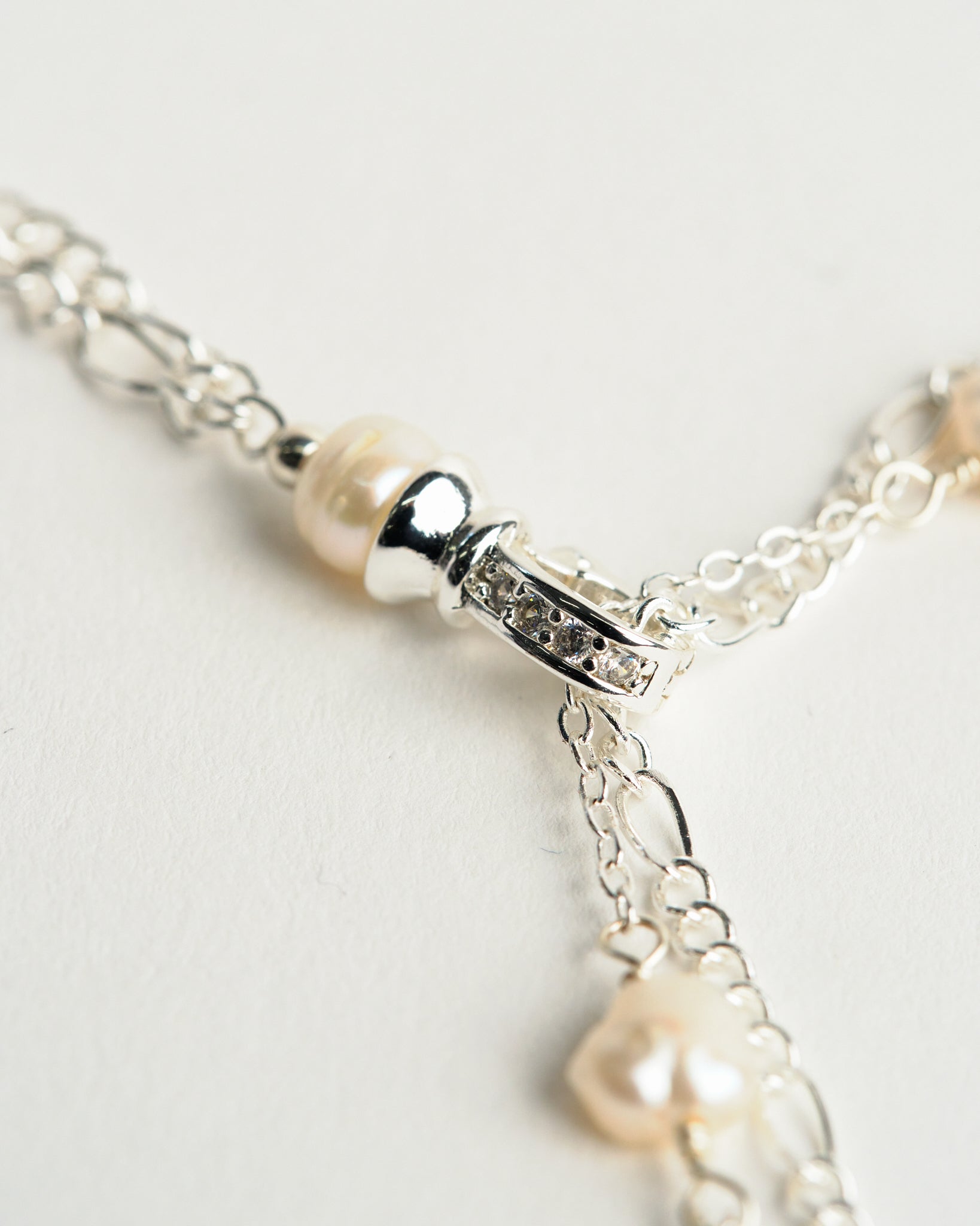 It Pearl Necklace