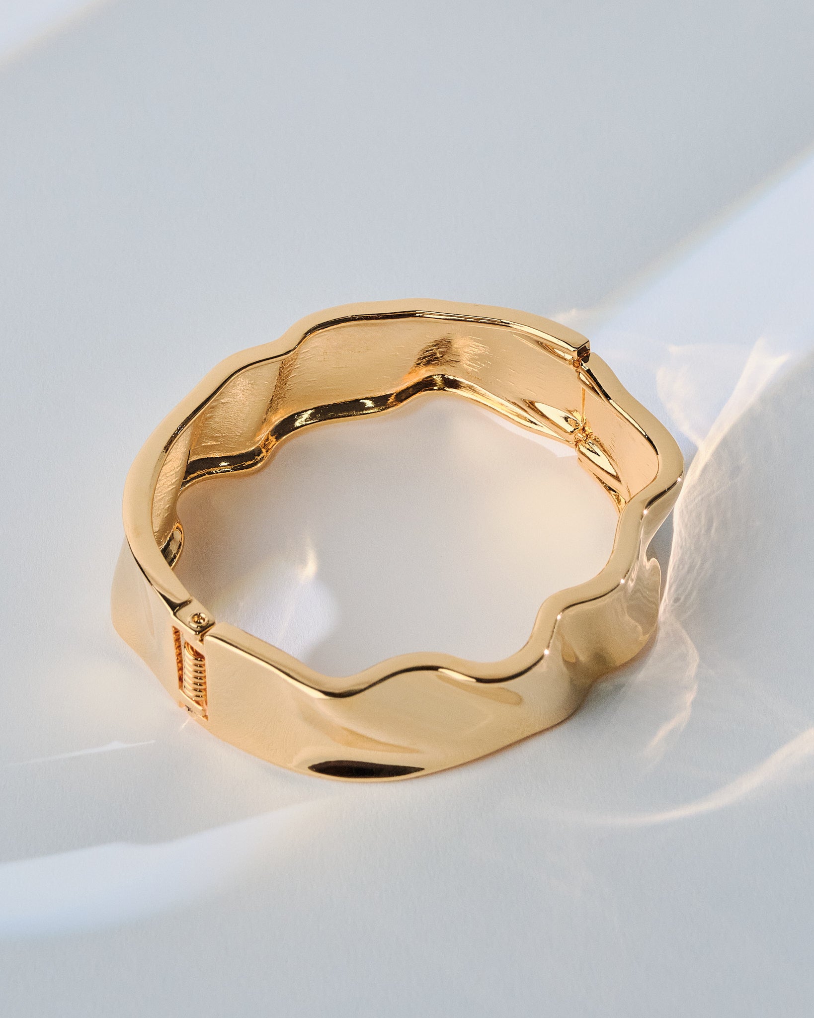18K Plated Hinge Bangle