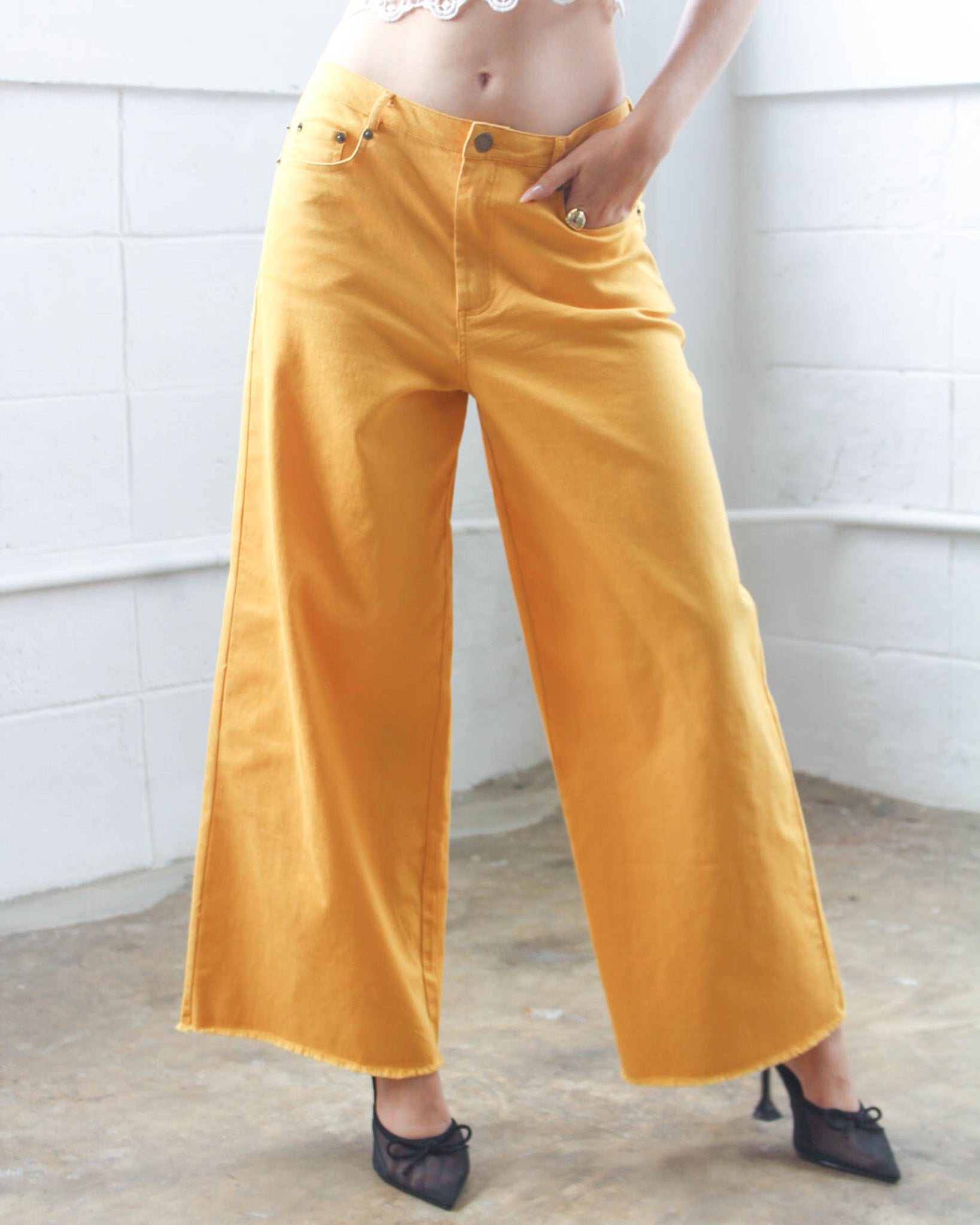 Elenia Pant