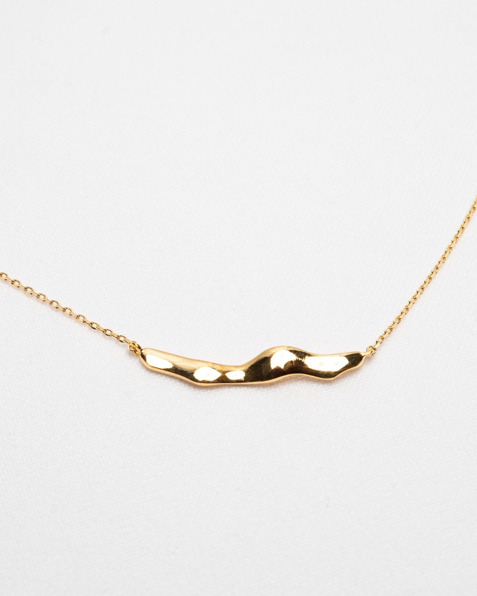 16K Plated Wavy Organic Necklace