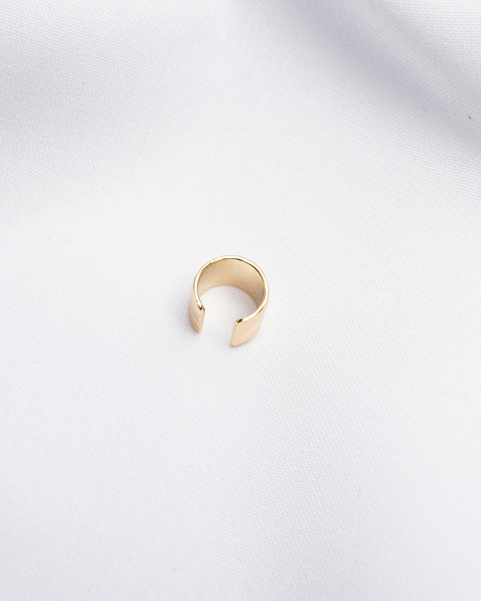 16K Plated Andrea Earcuff