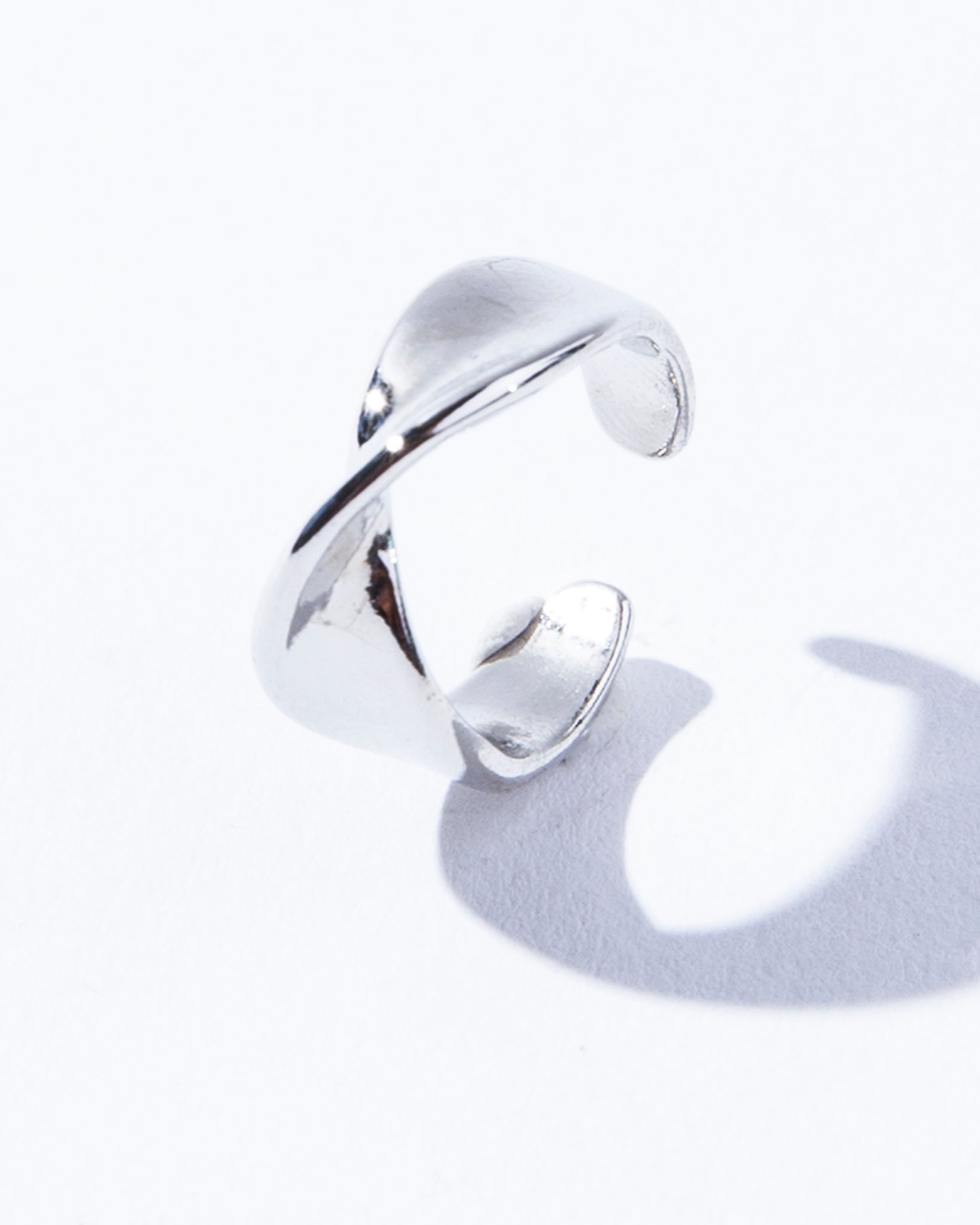 Twist Ear Cuff