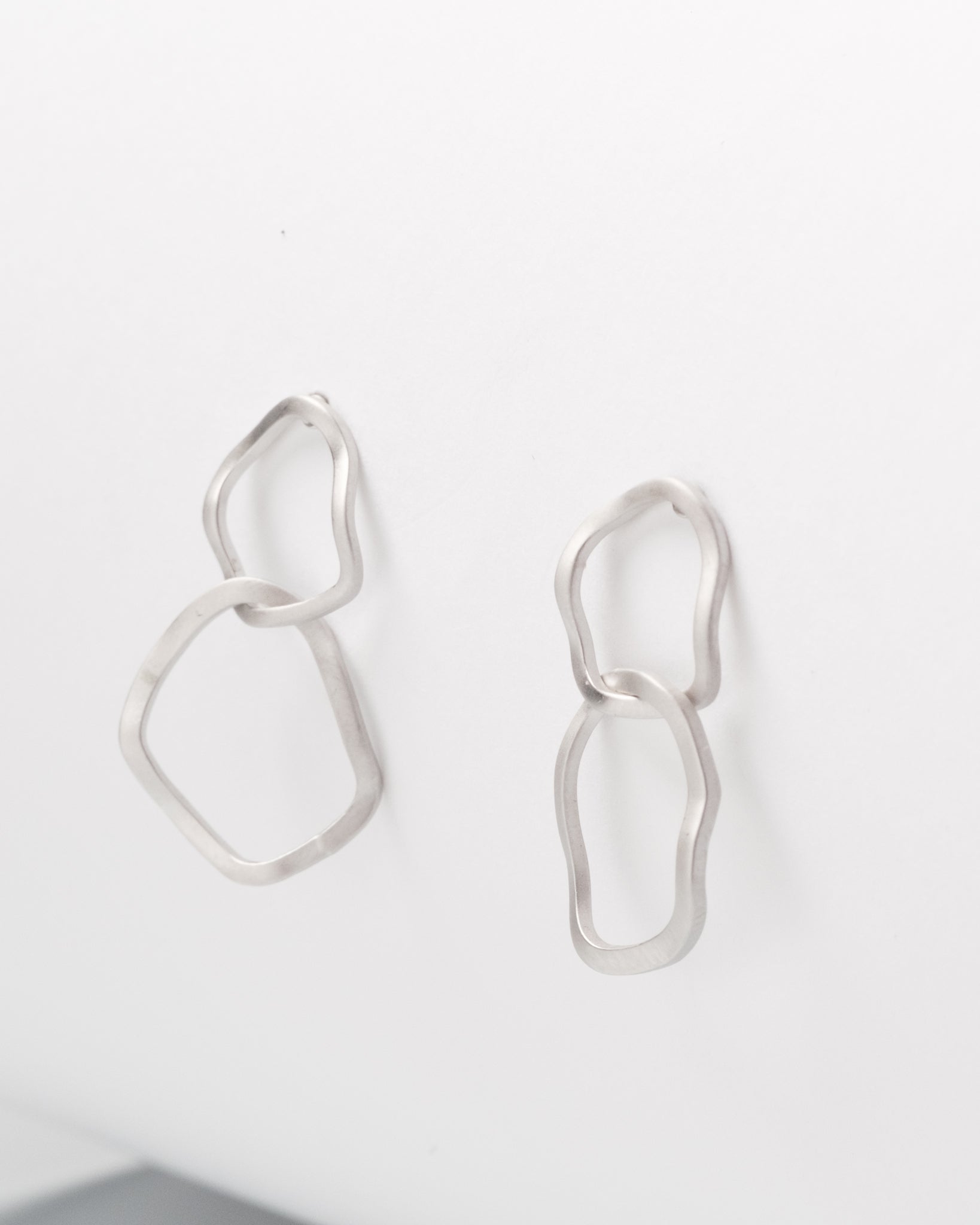 Matte Links Earring