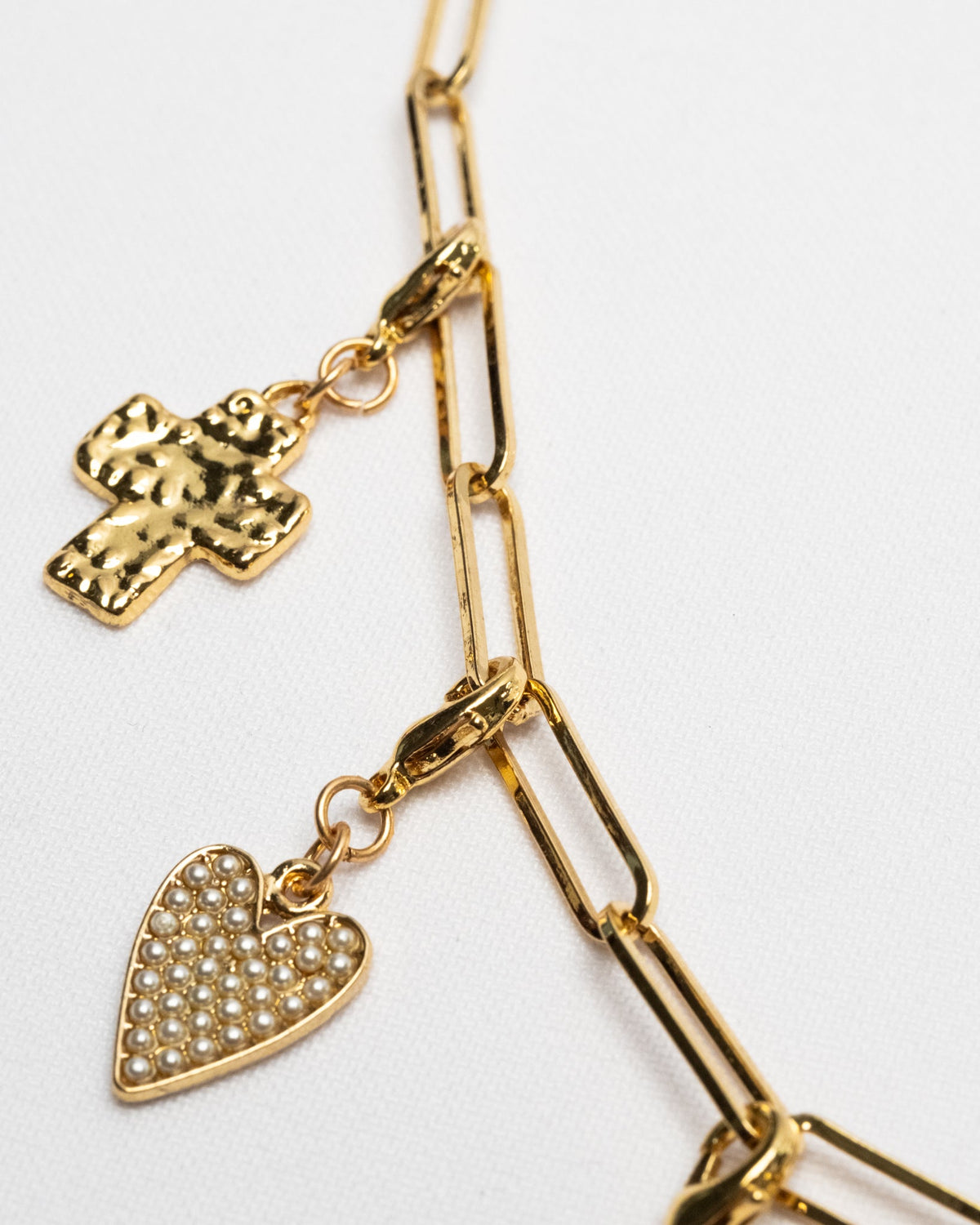 16K Plated Charming Necklace