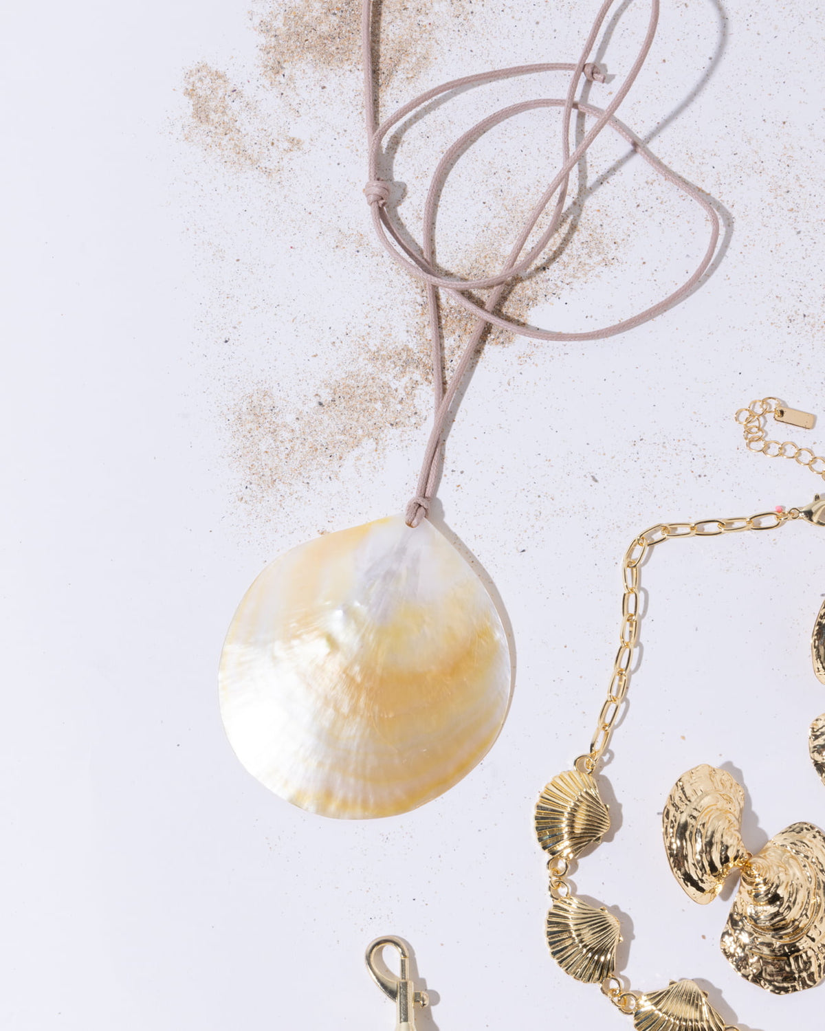 The Shell Necklace