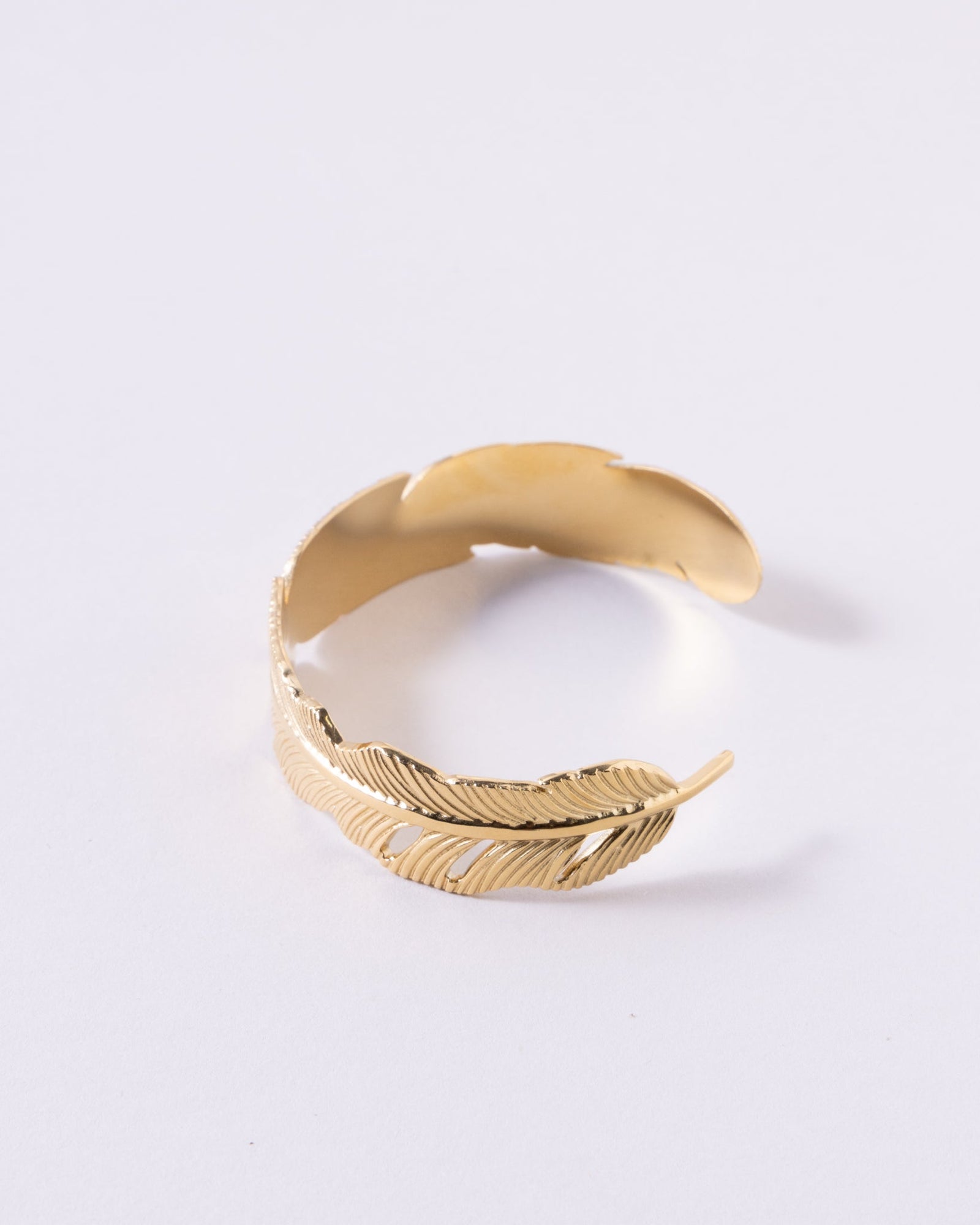 18K Plated Hoja Cuff Bracelet