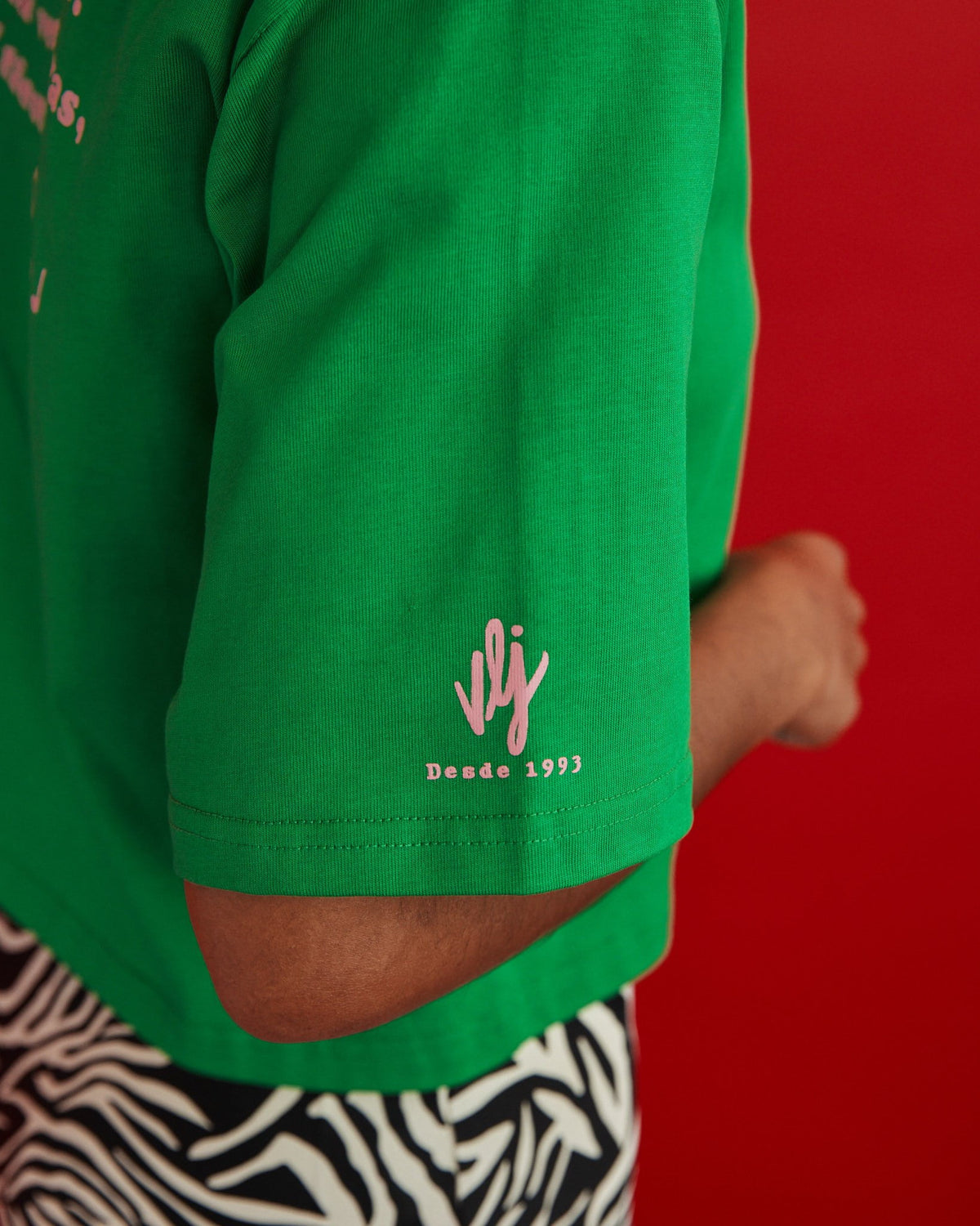 El Tiesto Crop
