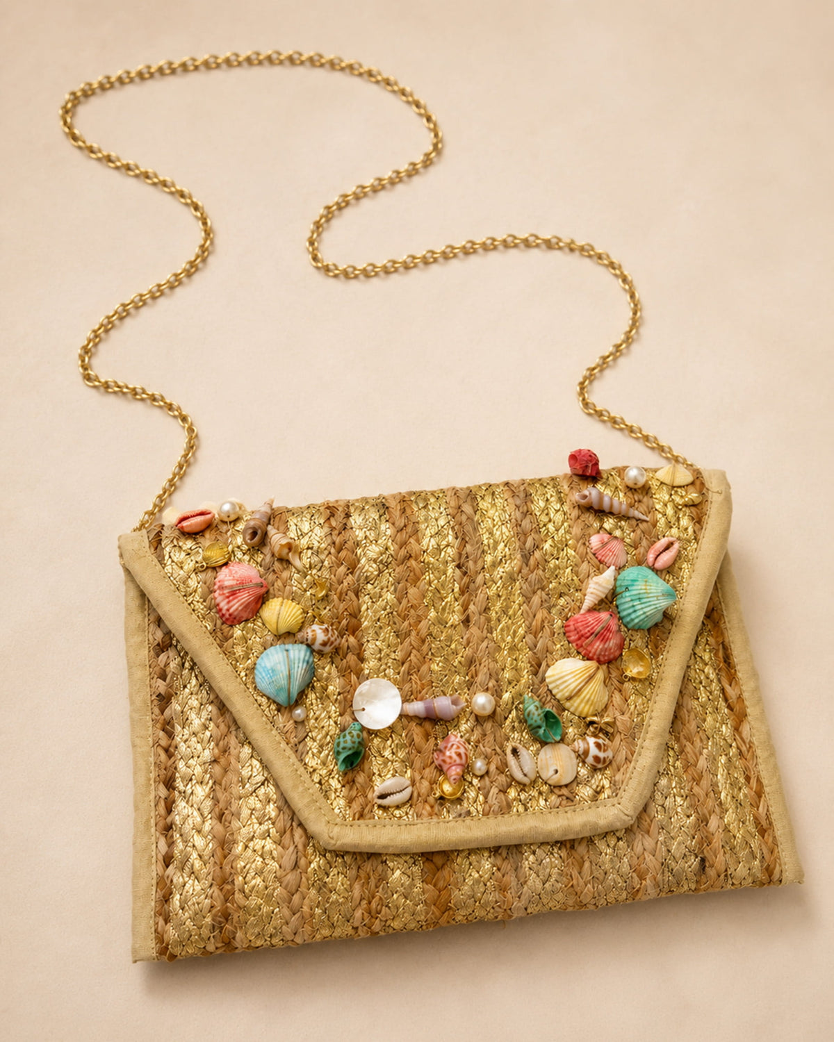 Caracoles Jute Clutch