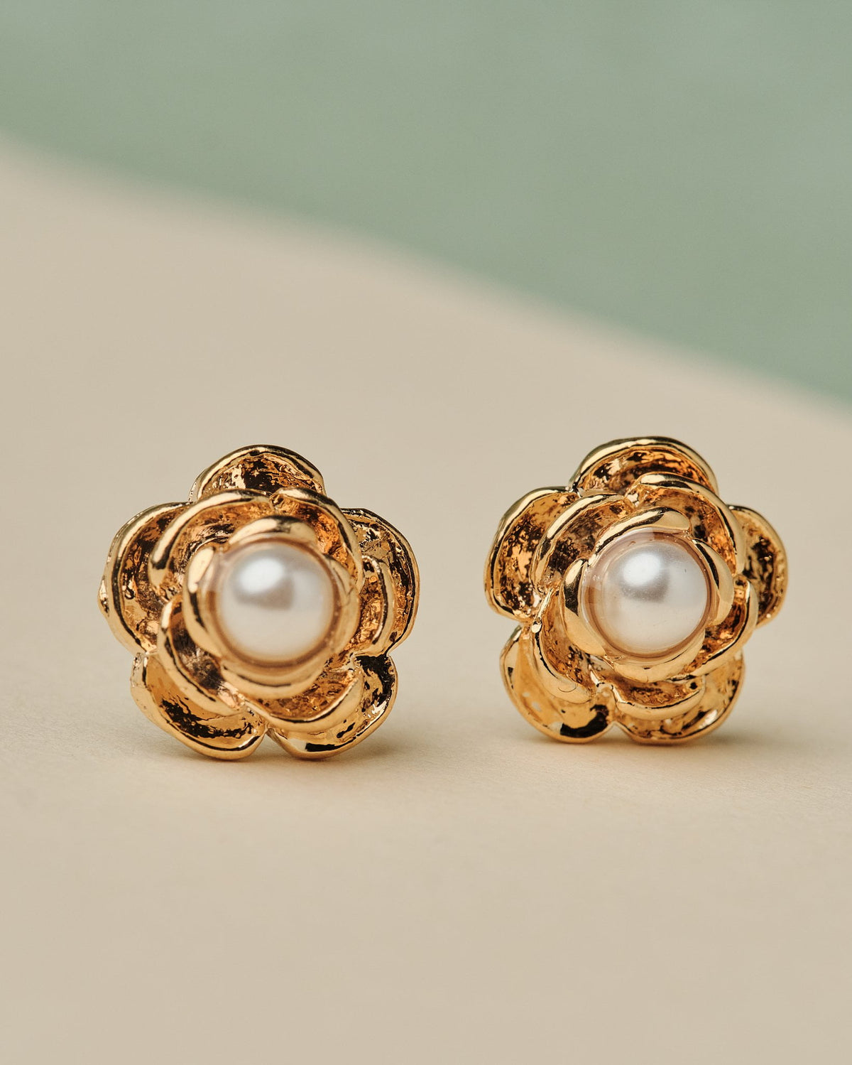 16K Plated Leer Earrings
