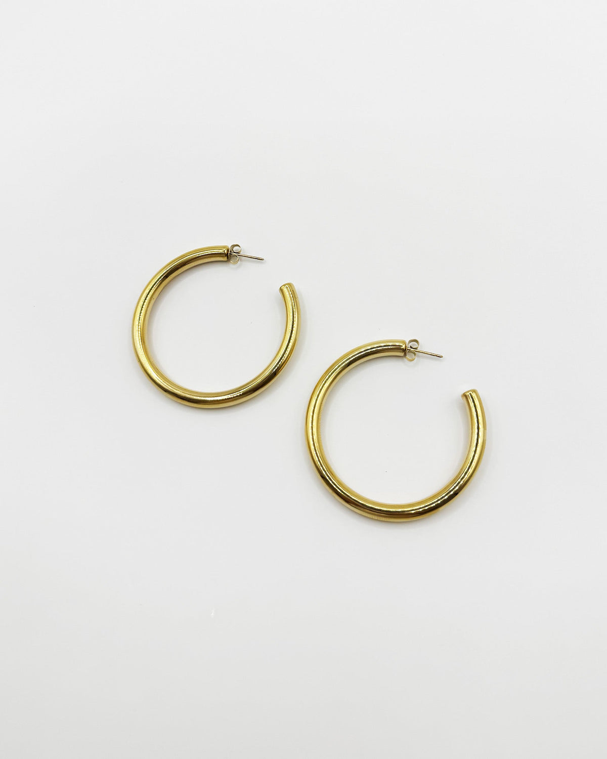 16K Plated Traveled Hoops