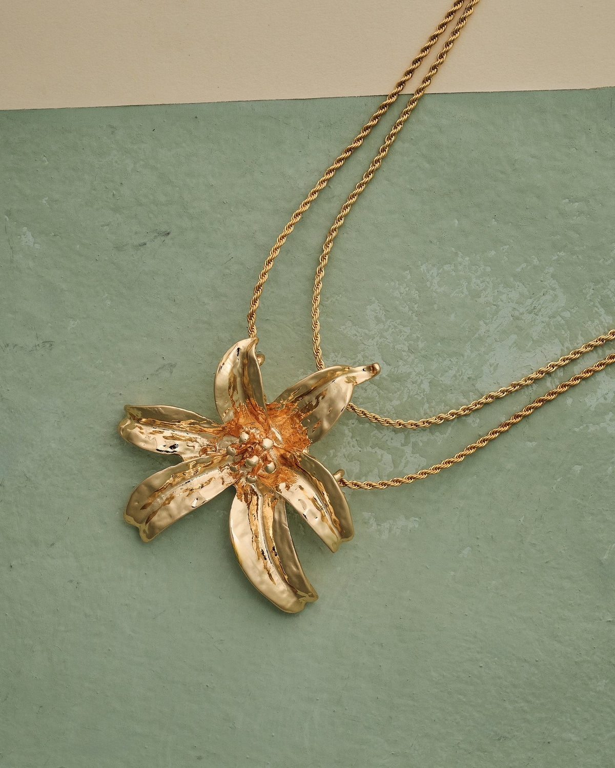 16K Plated Ivye Necklace
