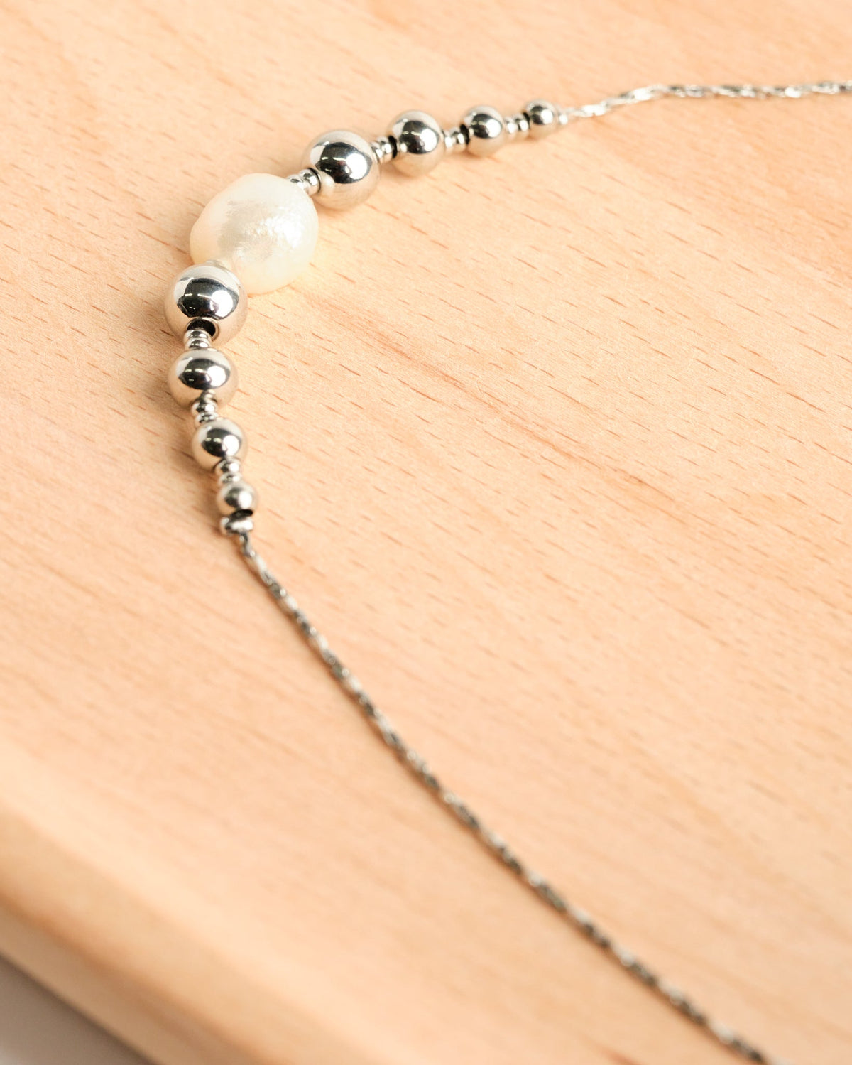 Unique Pearl Necklace